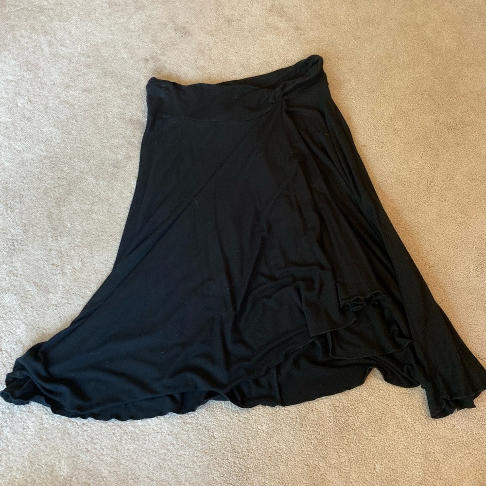 Daisy Fuentes black skirt size large